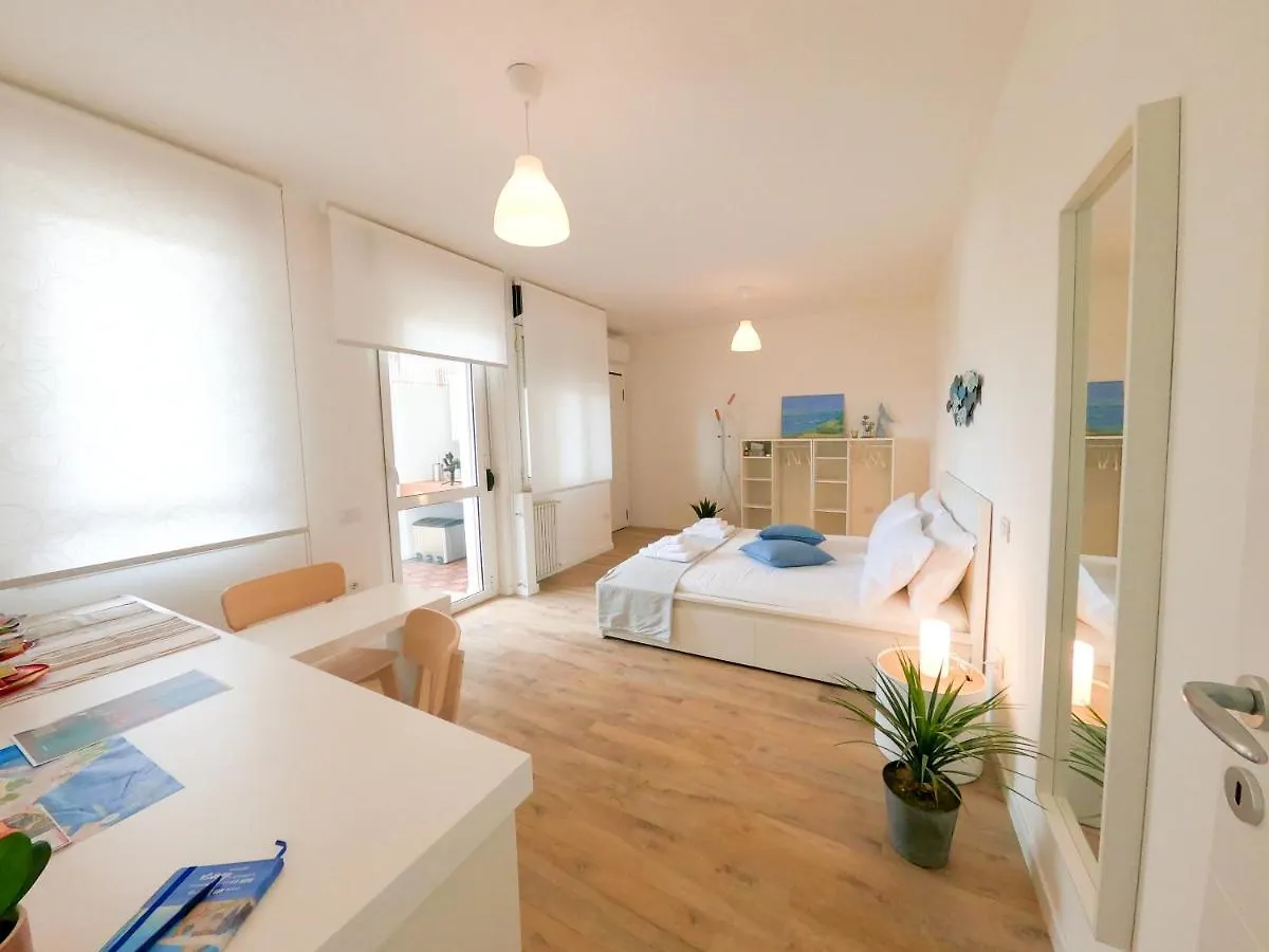 Suite Lighthouse Cagliari 0*,  Italien